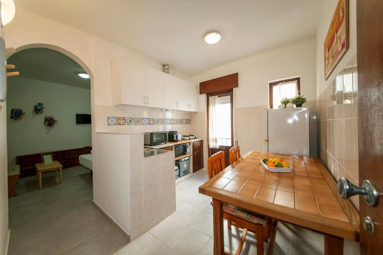 A13 - Channel Street Central Apartment Лагос Екстериор снимка