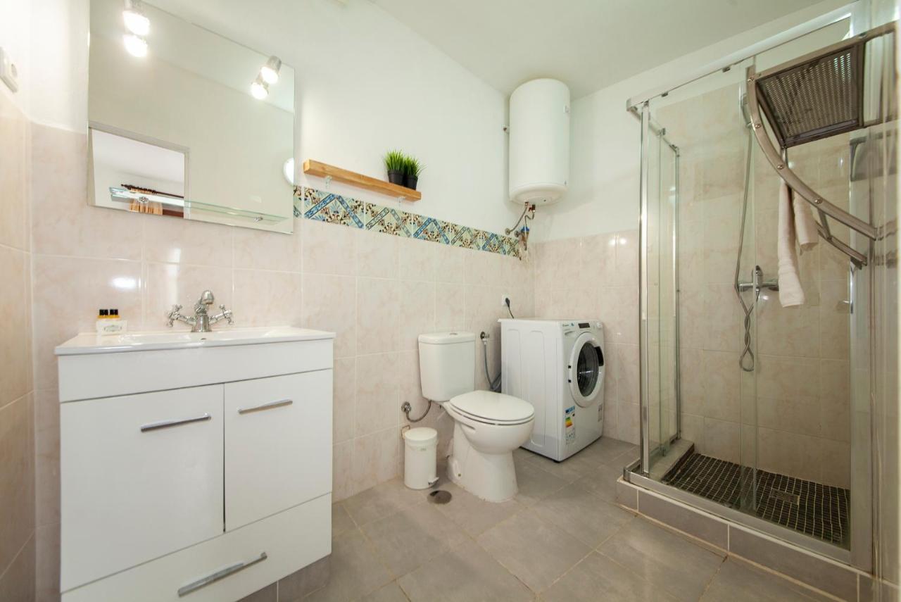 A13 - Channel Street Central Apartment Лагос Екстериор снимка